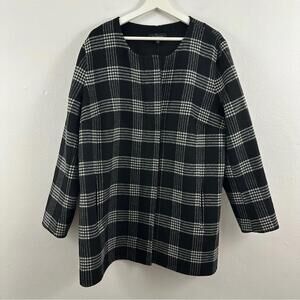Talbots Classic Black and White Checkered Cape